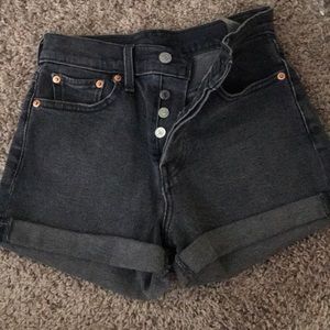 Levi high rise shorts